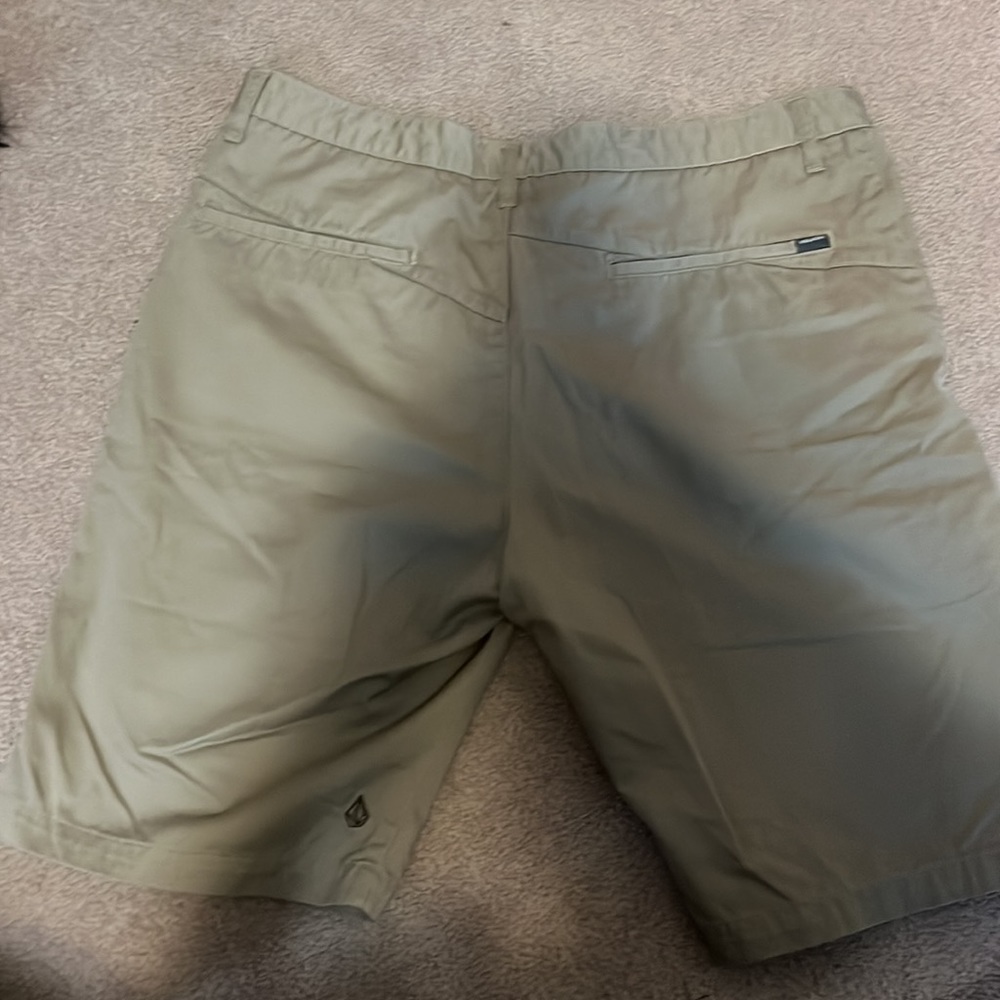 Volcom mens tan shorts-38 - Picture 3 of 5